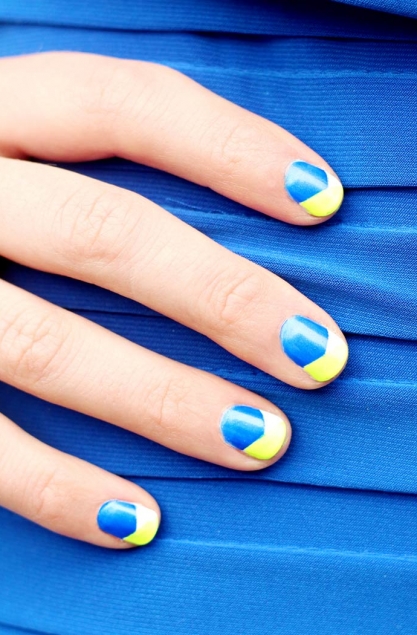 Blue Summer Nail Art - Twist Me Pretty