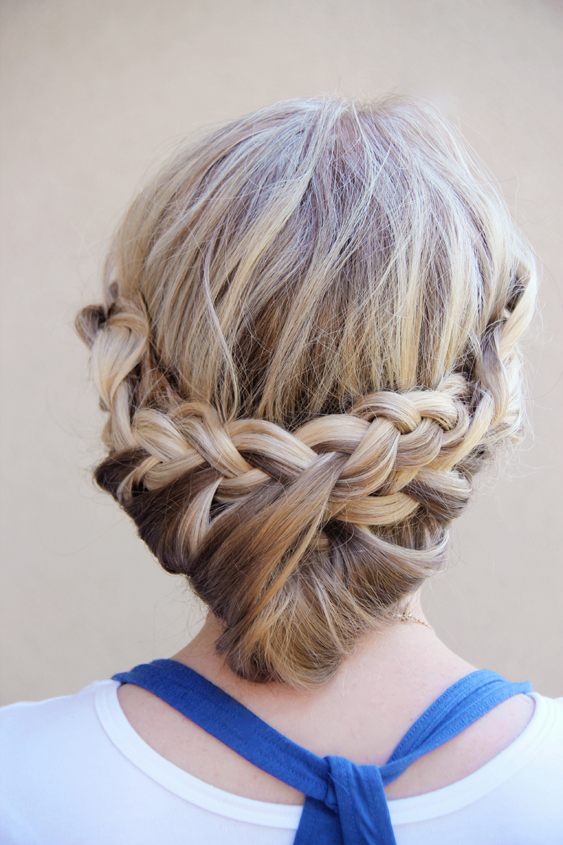 FLIXY HAIR on Instagram: “A perfect princess bun 💋” | Wedding hairstyles  for medium hair, Hair styles, Medium length hair styles