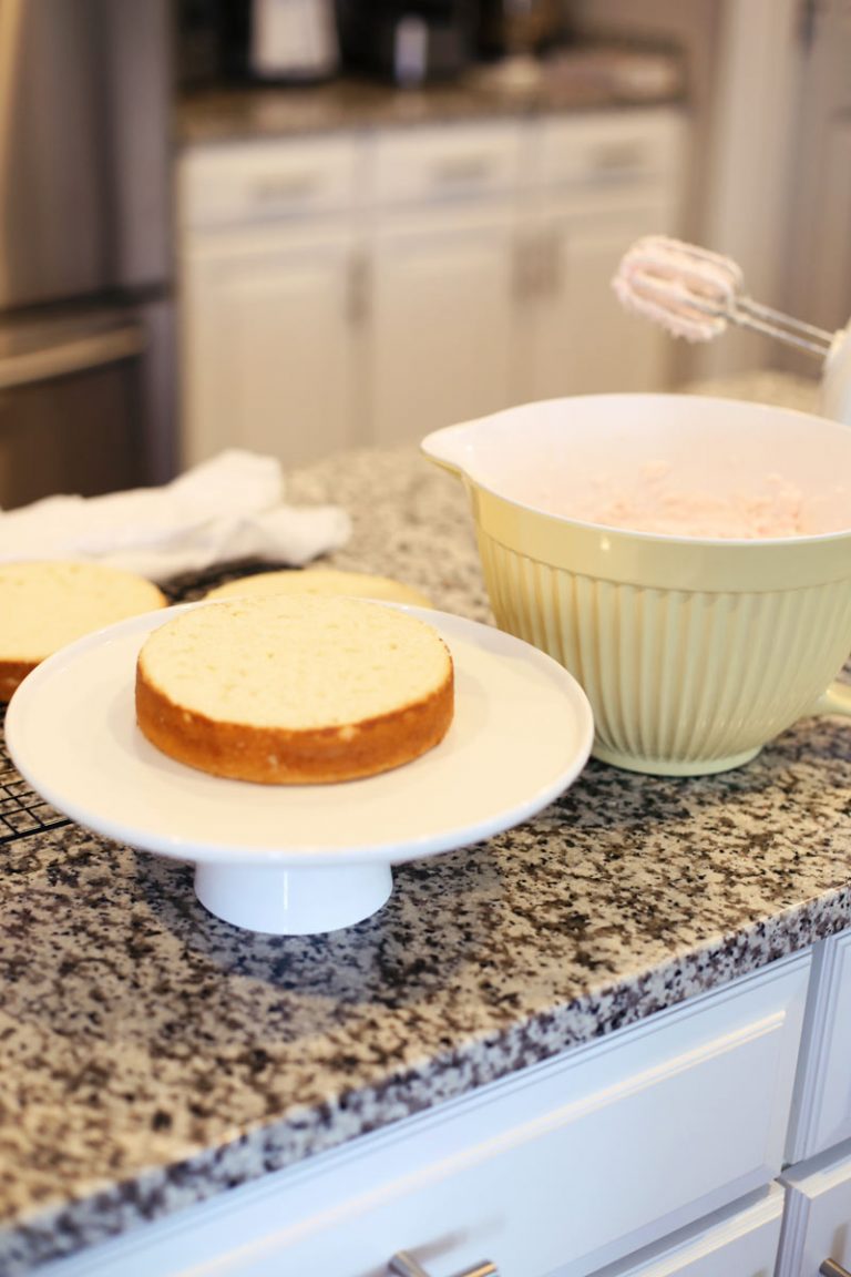 Easy Naked Cake Tutorial For Beginners Twist Me Pretty