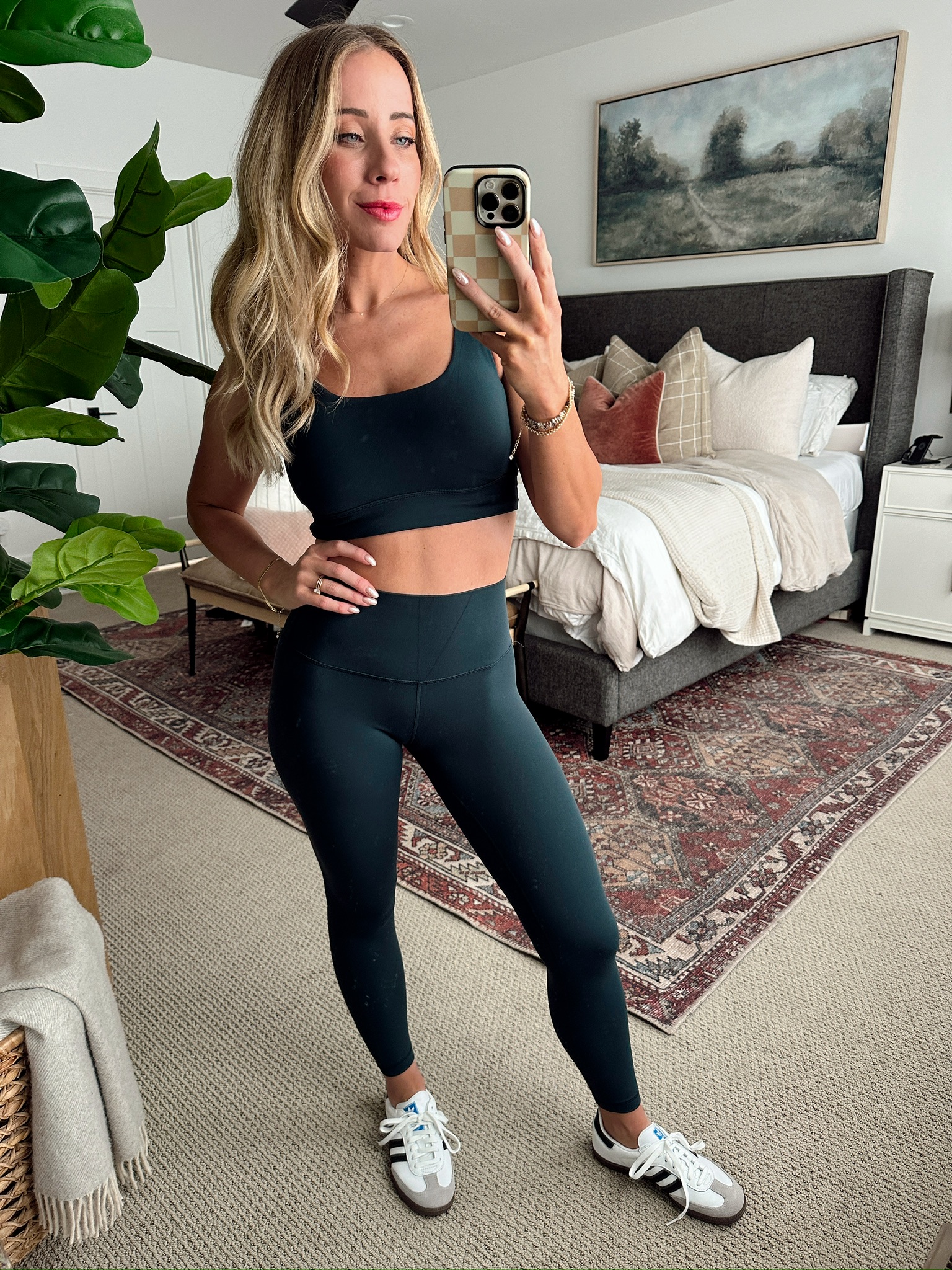 My #almondmom is a natural influencer, we loved these leggings! @Enerb